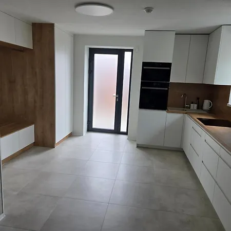 Bb With Pool And Garden Μπάνσκα Μπίστριτσα